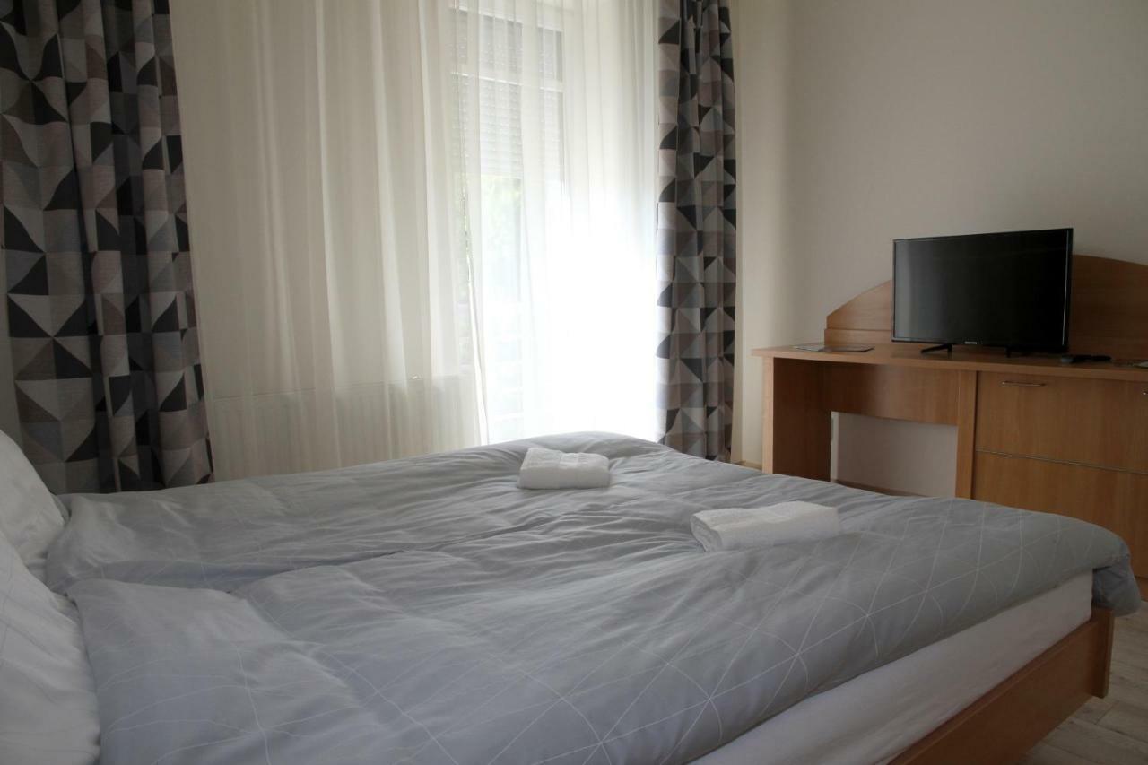 Aqua City Apartman Hajduszoboszlo Exterior photo